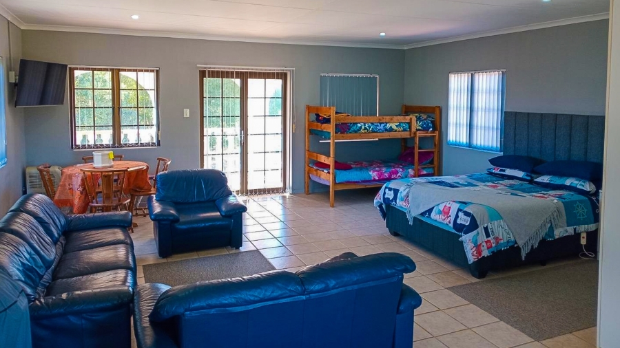 3 Bedroom Property for Sale in Grootbrakhoogte Western Cape